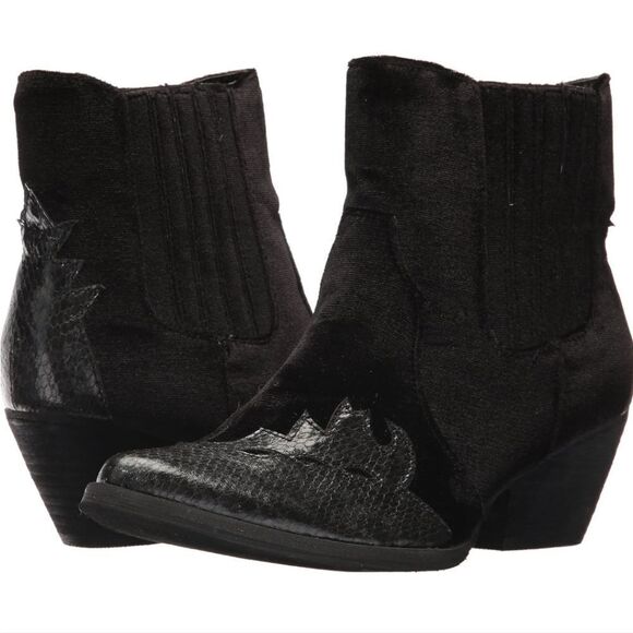 NIB Very Volatile Sava Ankle Boot - Picture 8 of 9